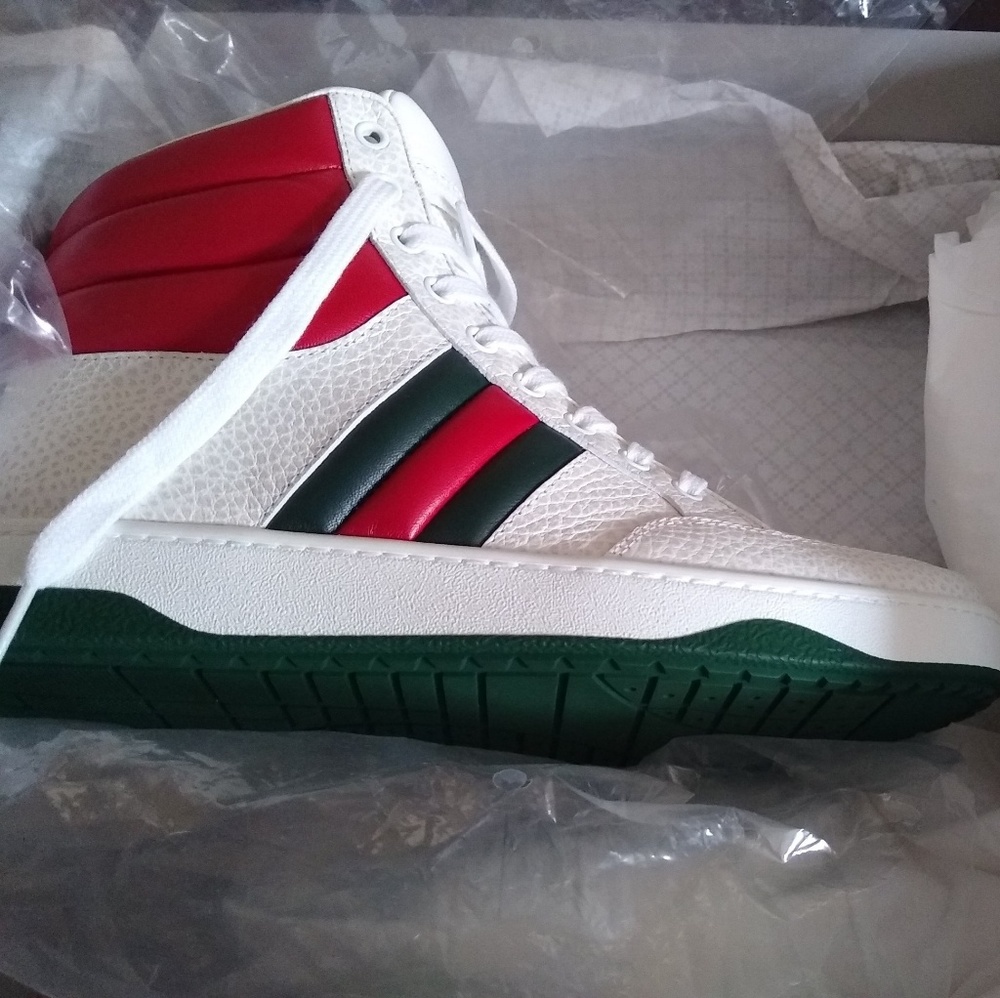 Gucci high top sneakers 💯 real